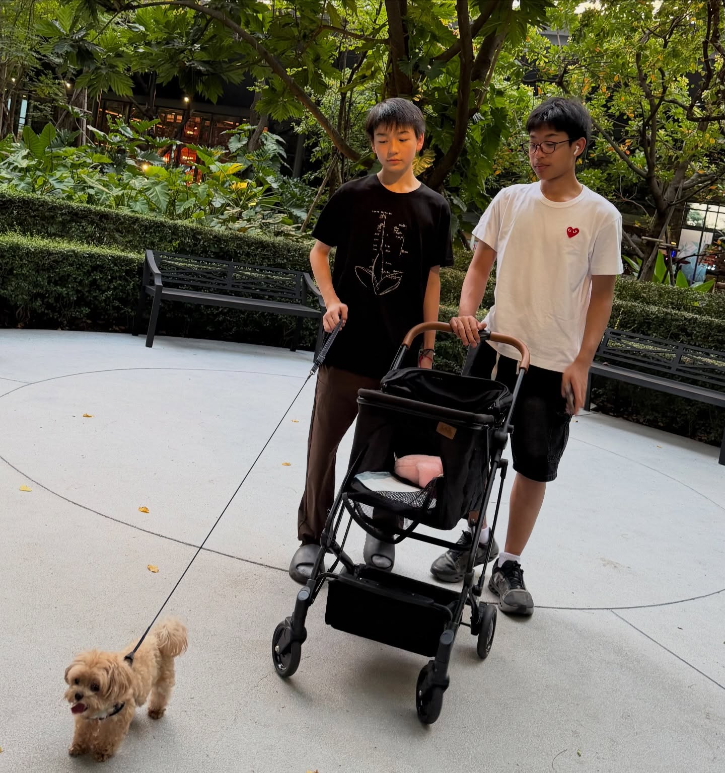 พลอย - ชิดจันทร์ ห่ง