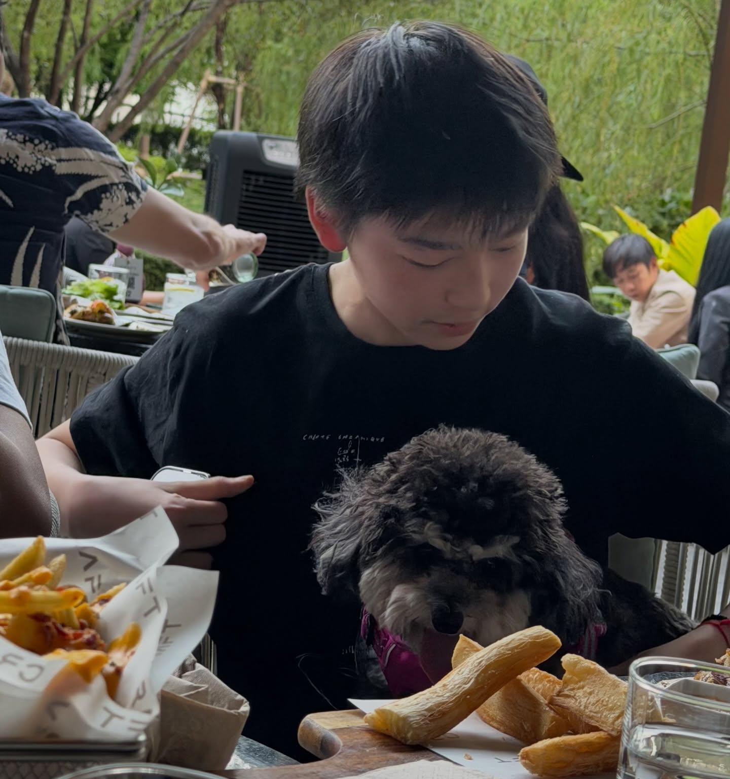 พลอย - ชิดจันทร์ ห่ง