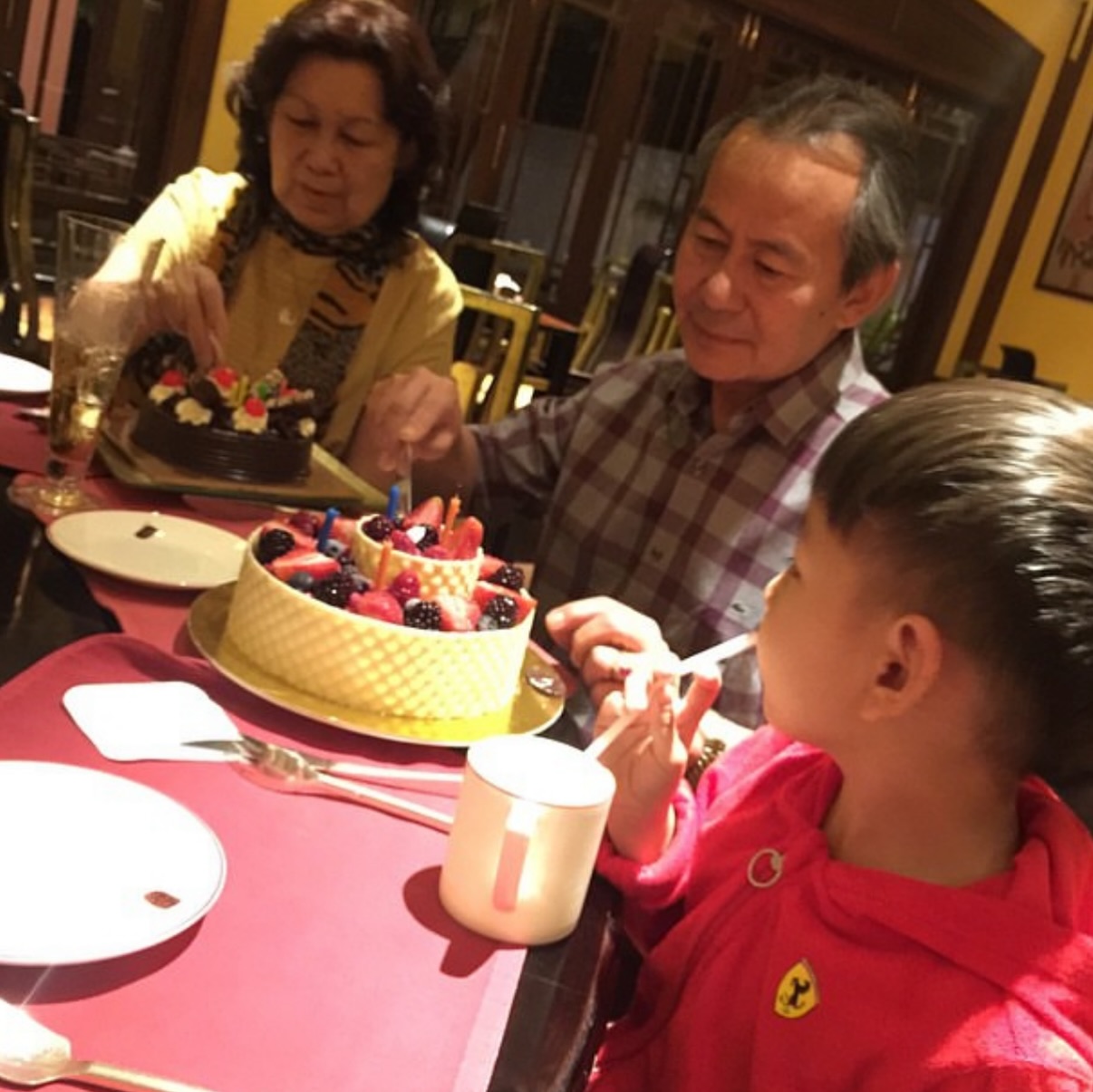 พลอย - ชิดจันทร์ ห่ง