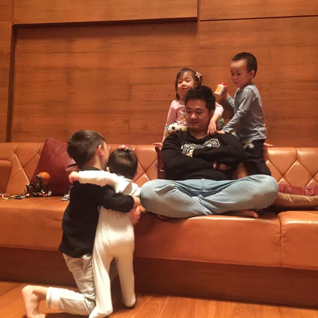 พลอย - ชิดจันทร์ ห่ง