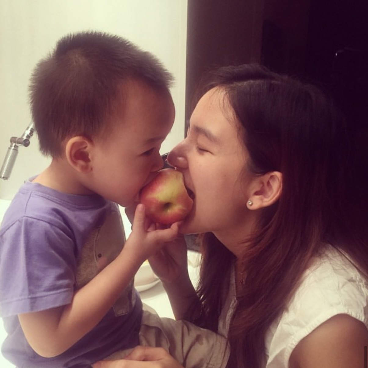 พลอย - ชิดจันทร์ ห่ง