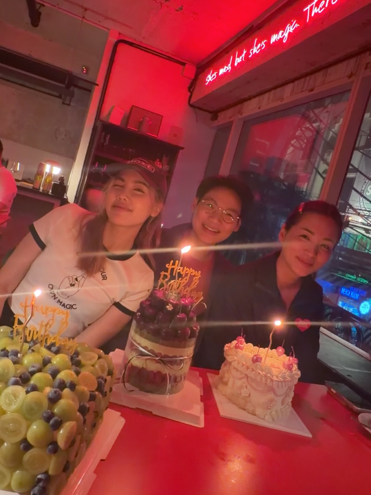 พลอย - ชิดจันทร์ ห่ง