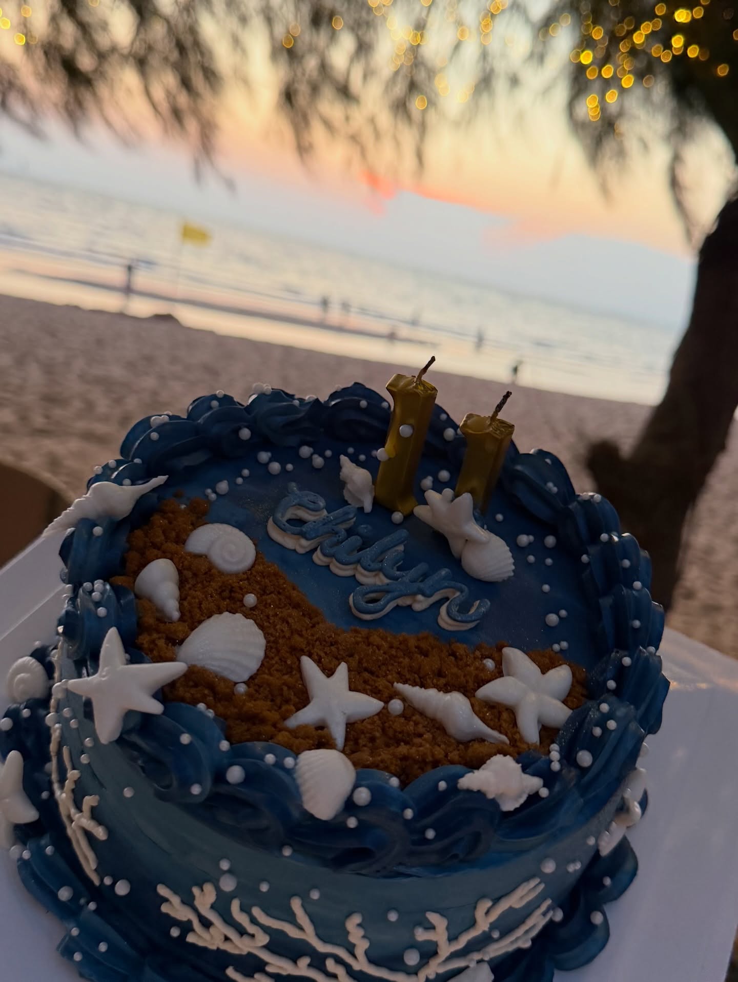 พลอย - ชิดจันทร์ ห่ง