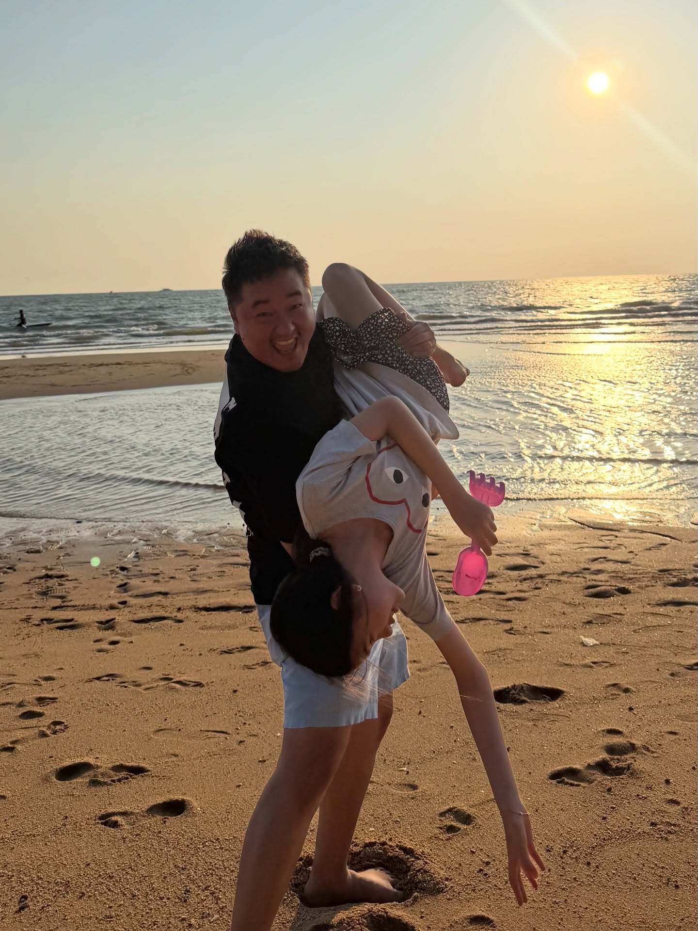 พลอย - ชิดจันทร์ ห่ง