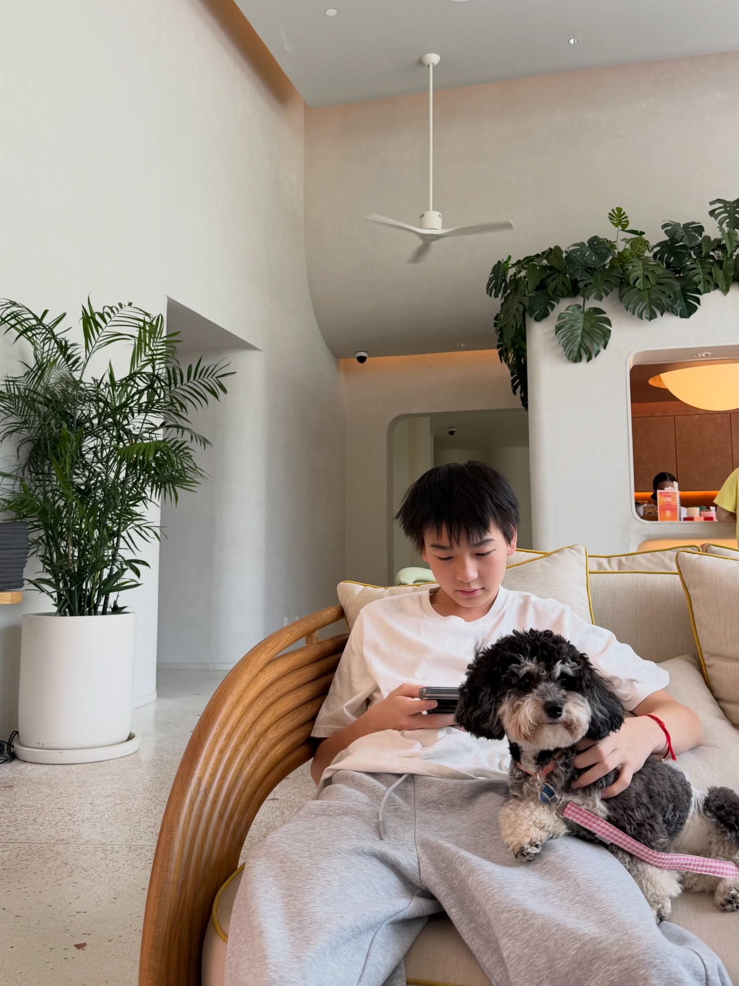 พลอย - ชิดจันทร์ ห่ง