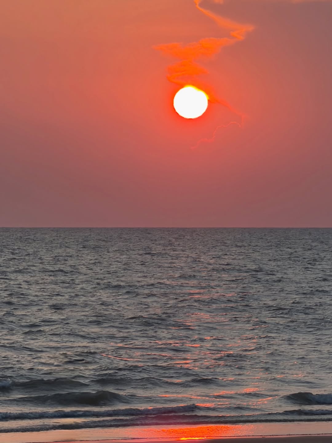 พลอย - ชิดจันทร์ ห่ง