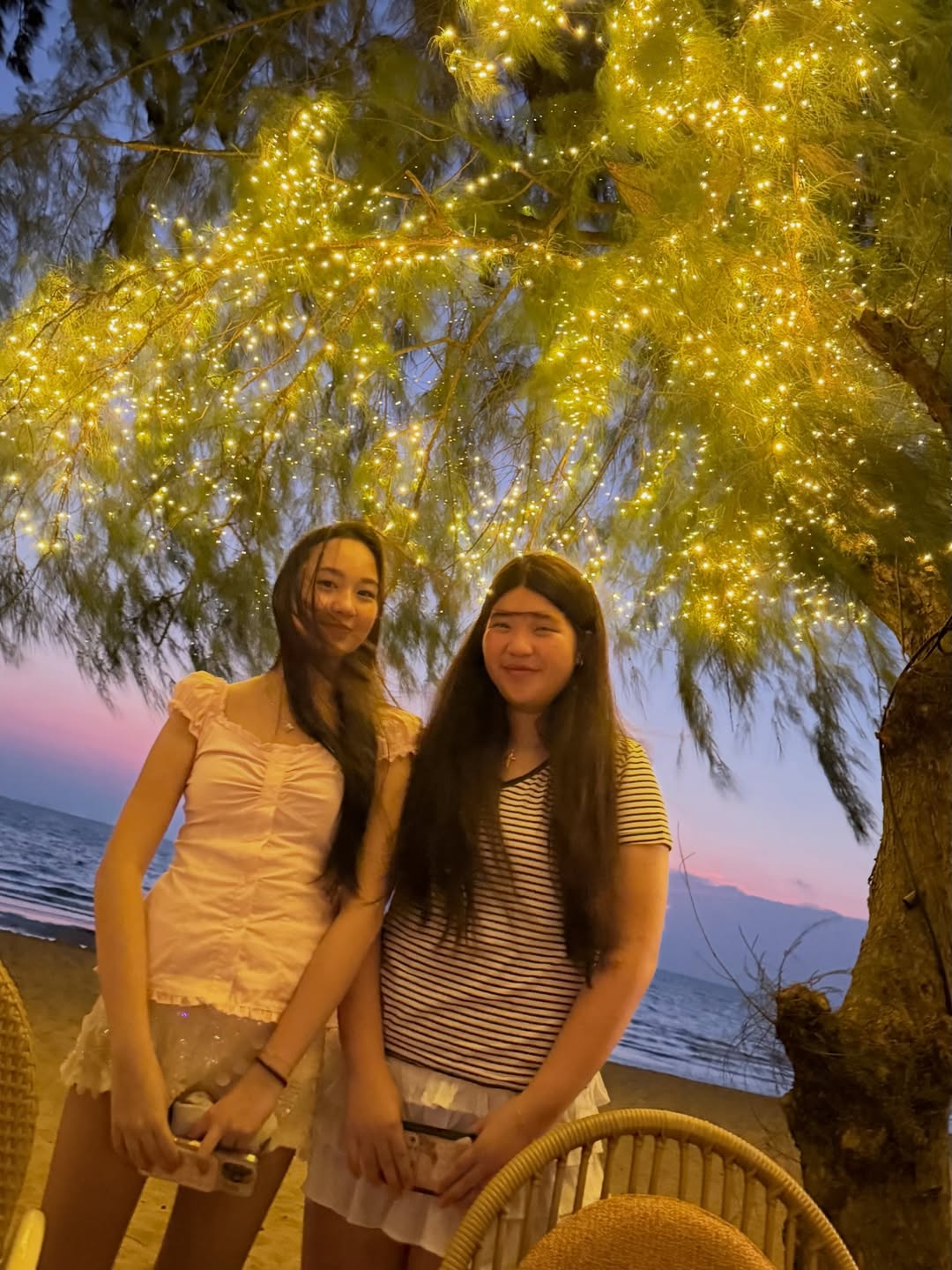 พลอย - ชิดจันทร์ ห่ง