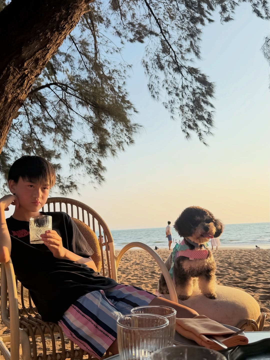 พลอย - ชิดจันทร์ ห่ง