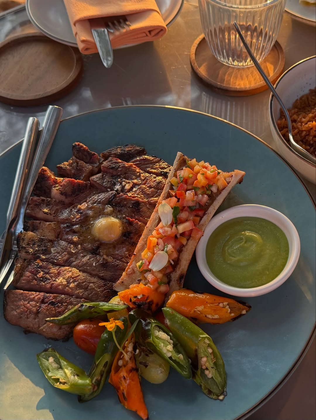 พลอย - ชิดจันทร์ ห่ง