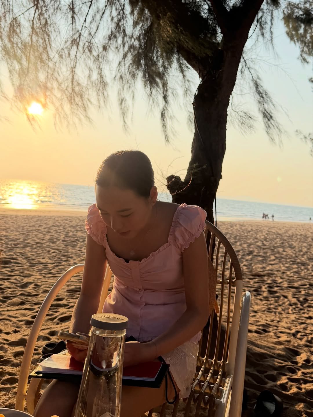 พลอย - ชิดจันทร์ ห่ง