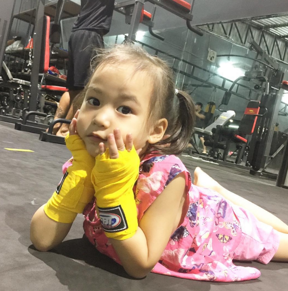 พลอย - ชิดจันทร์ ห่ง