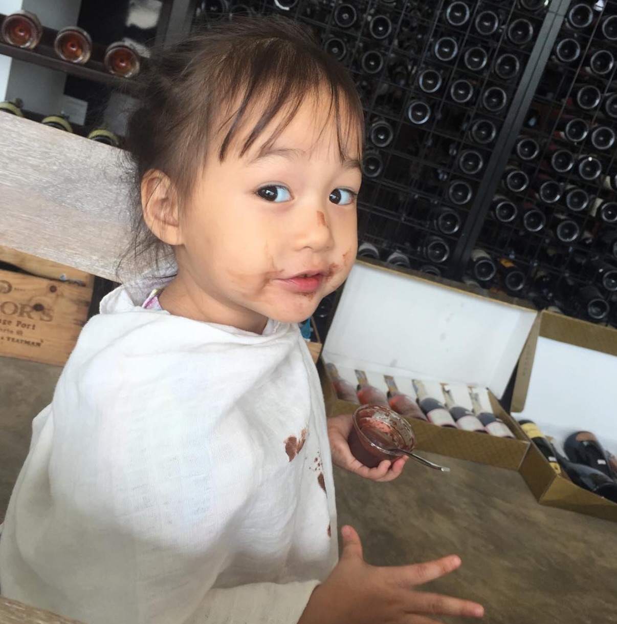 พลอย - ชิดจันทร์ ห่ง