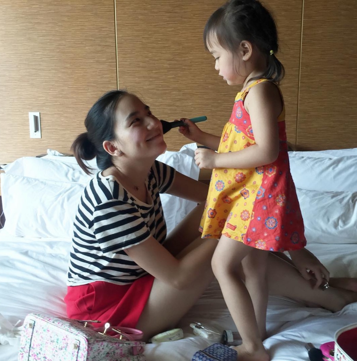 พลอย - ชิดจันทร์ ห่ง