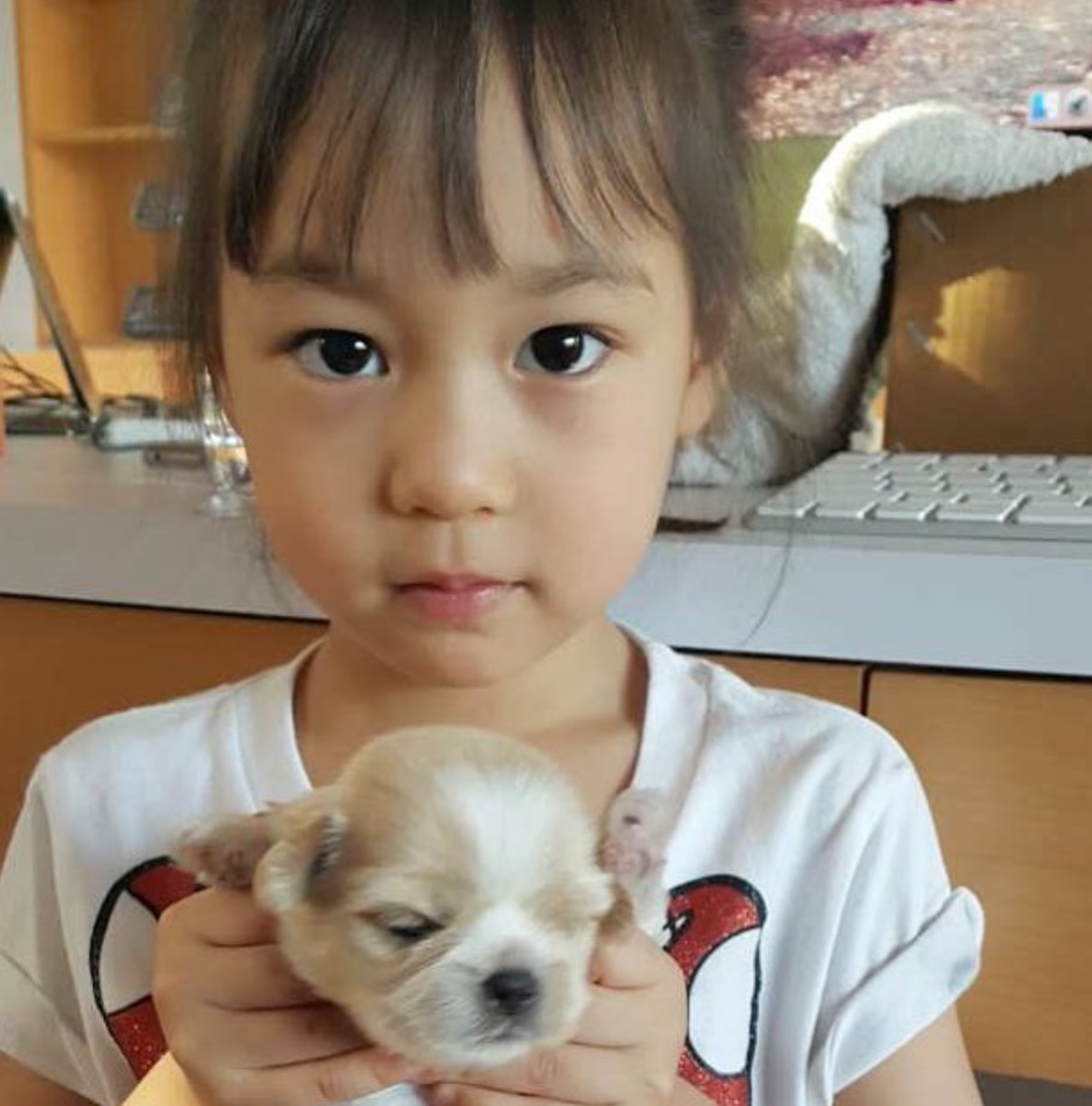 พลอย - ชิดจันทร์ ห่ง