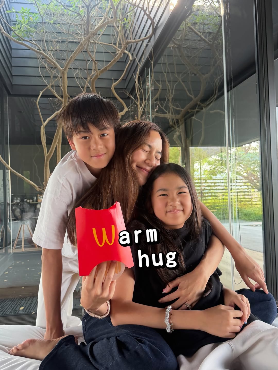 พลอย - ชิดจันทร์ ห่ง