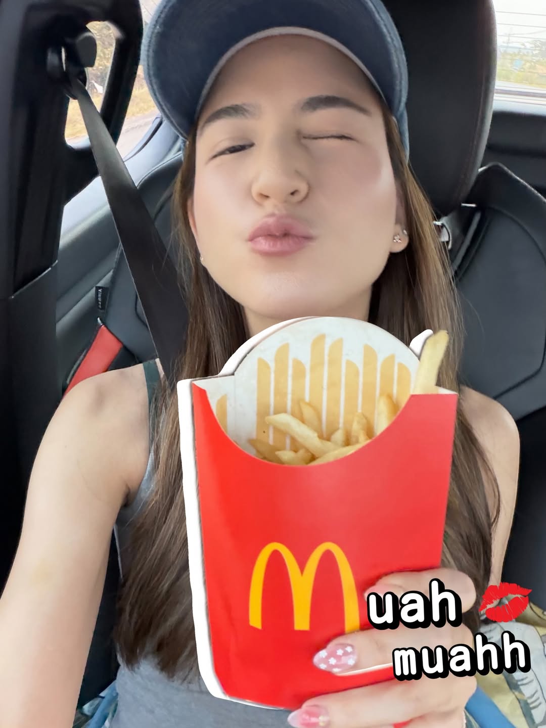 พลอย - ชิดจันทร์ ห่ง