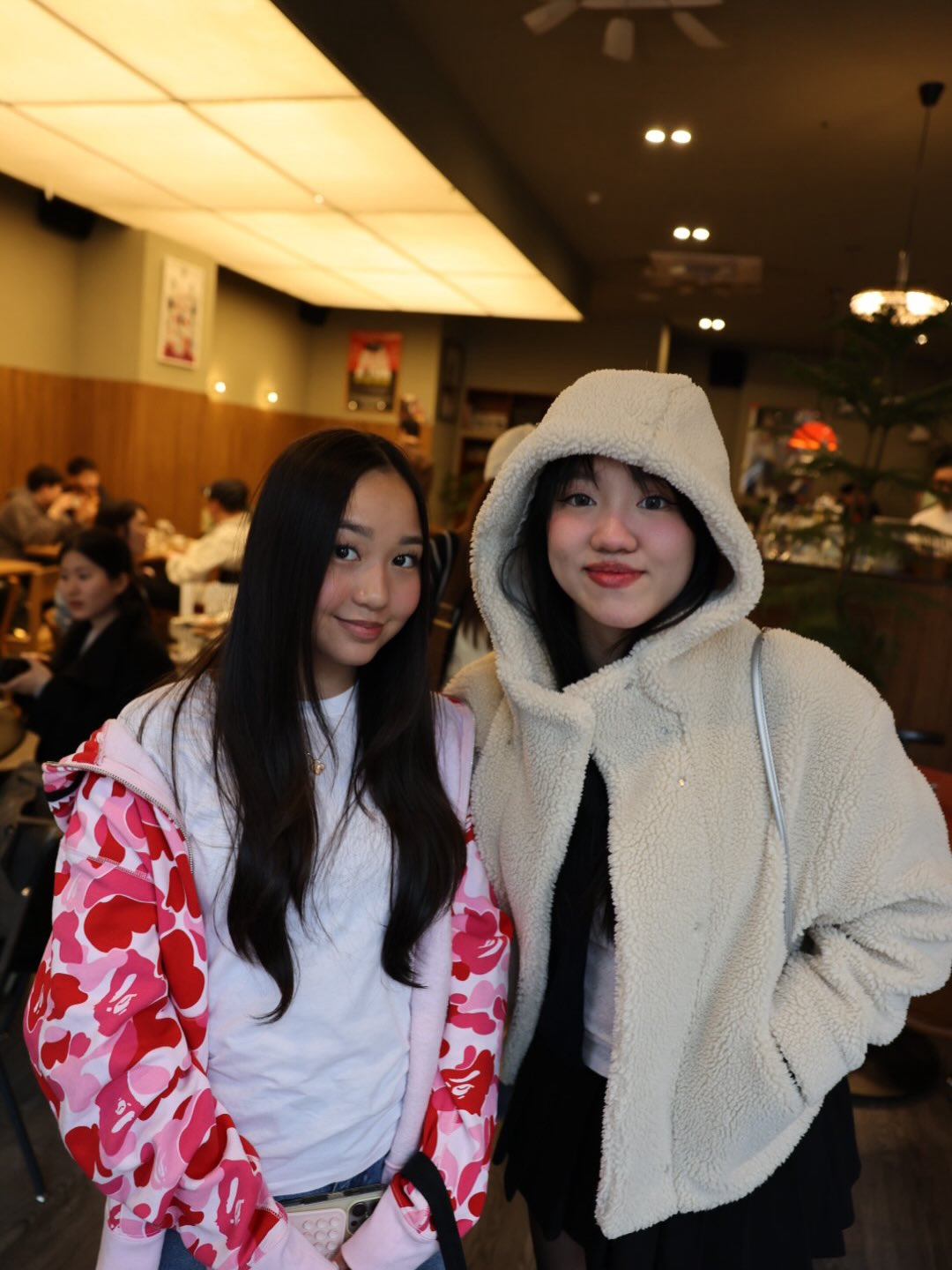 พลอย - ชิดจันทร์ ห่ง