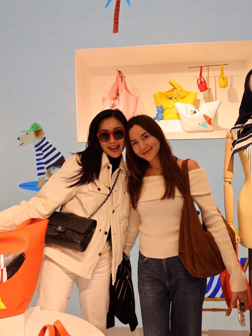 พลอย - ชิดจันทร์ ห่ง