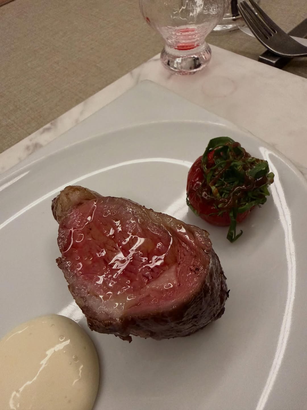 พลอย - ชิดจันทร์ ห่ง