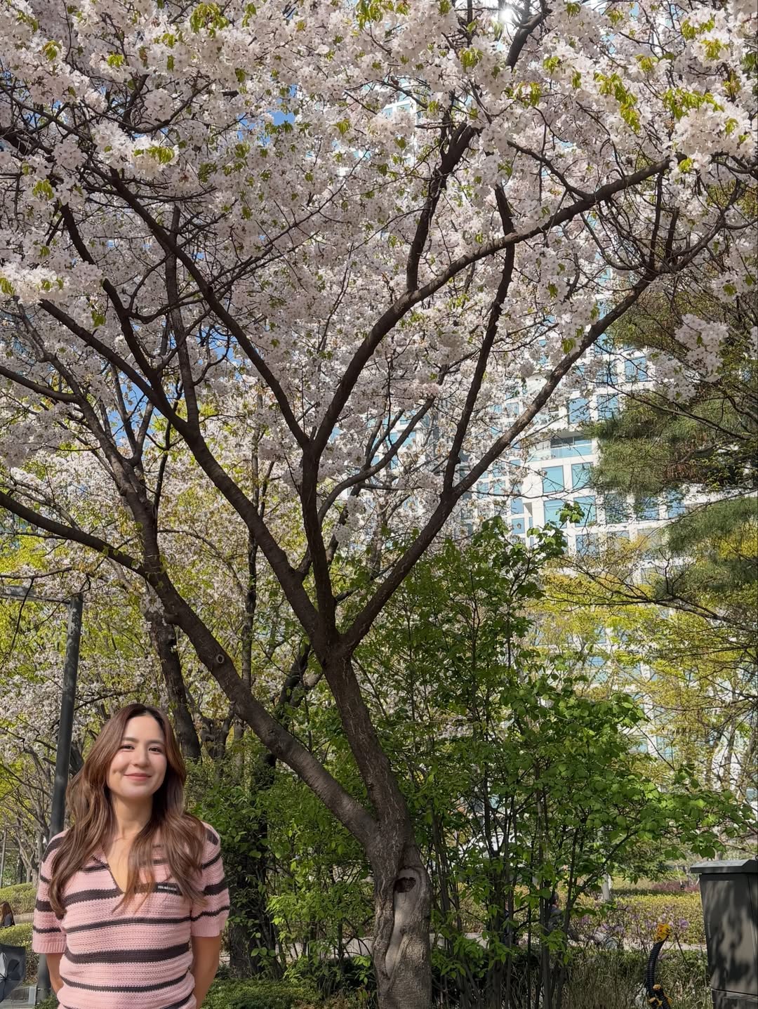 พลอย - ชิดจันทร์ ห่ง