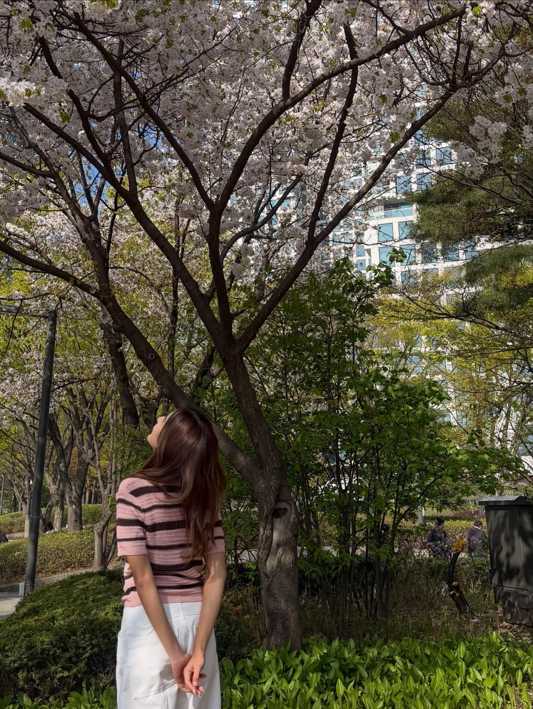 พลอย - ชิดจันทร์ ห่ง