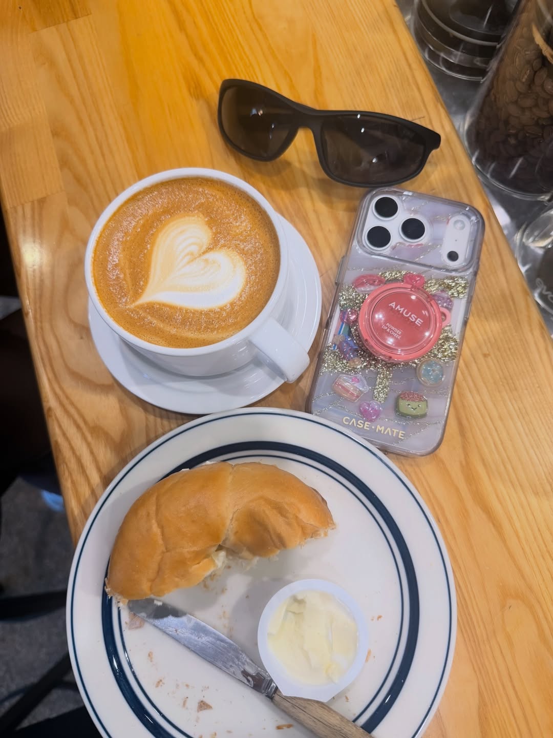 พลอย - ชิดจันทร์ ห่ง