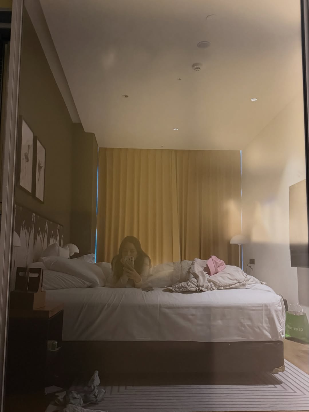 พลอย - ชิดจันทร์ ห่ง