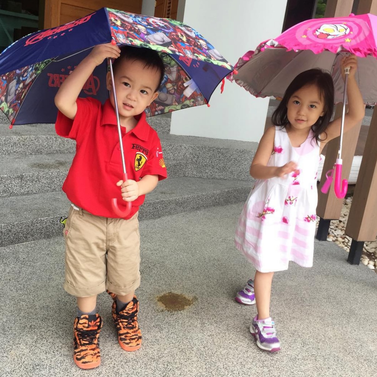 พลอย - ชิดจันทร์ ห่ง