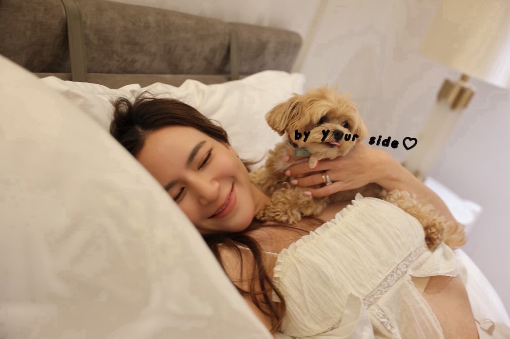 พลอย - ชิดจันทร์ ห่ง