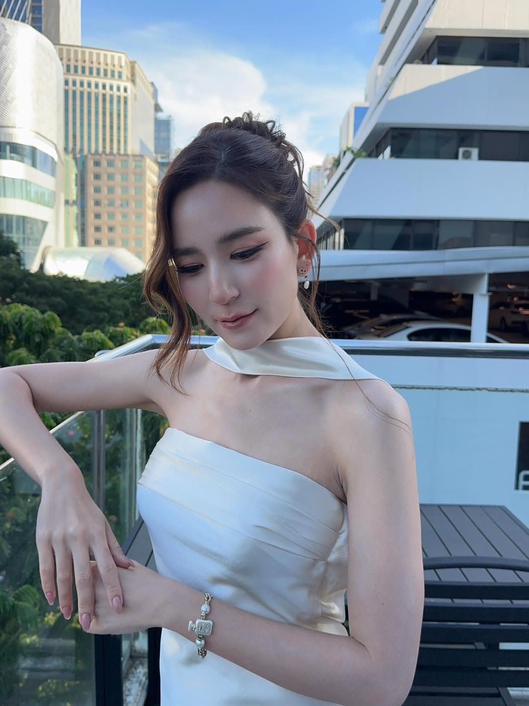 พลอย - ชิดจันทร์ ห่ง