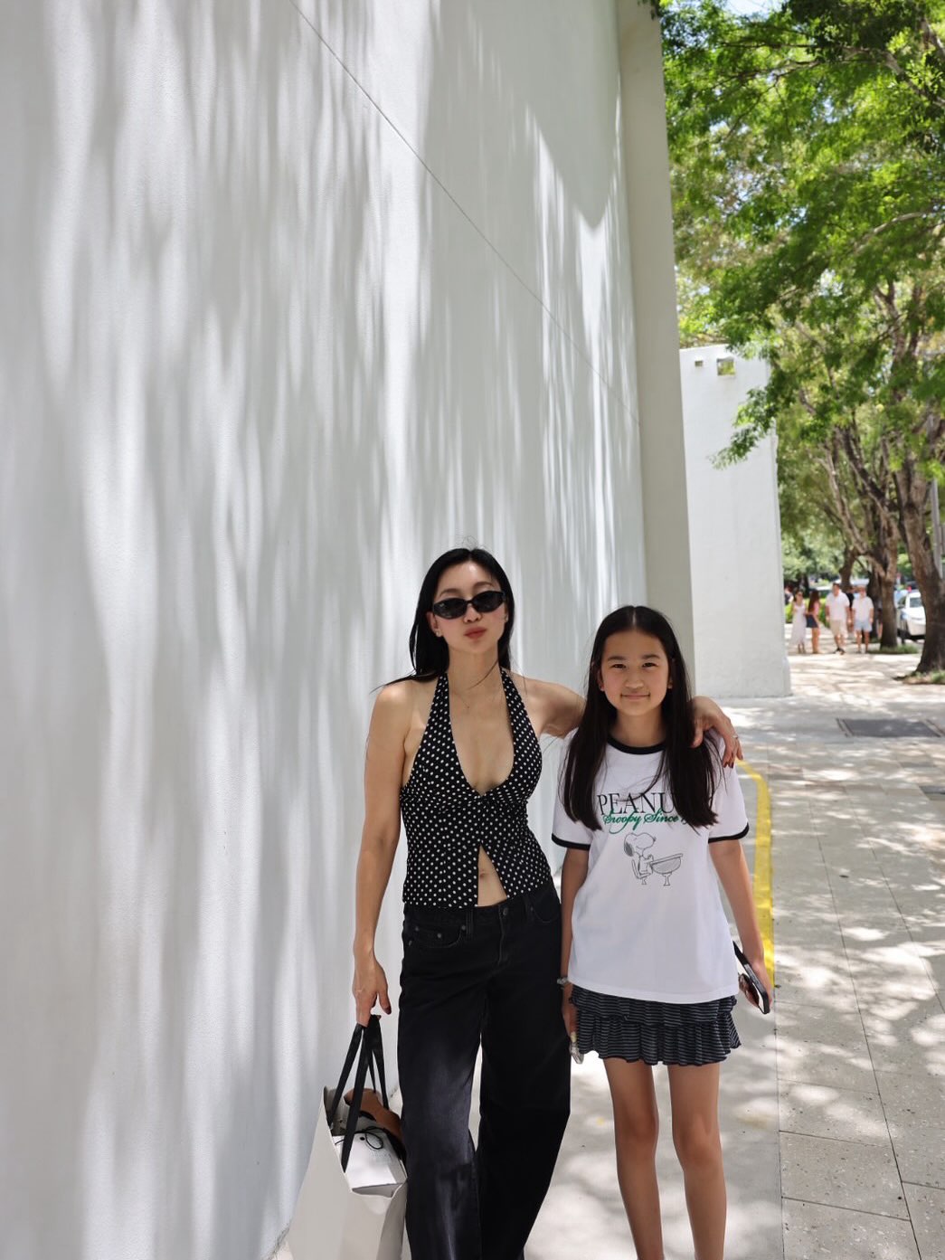 พลอย - ชิดจันทร์ ห่ง