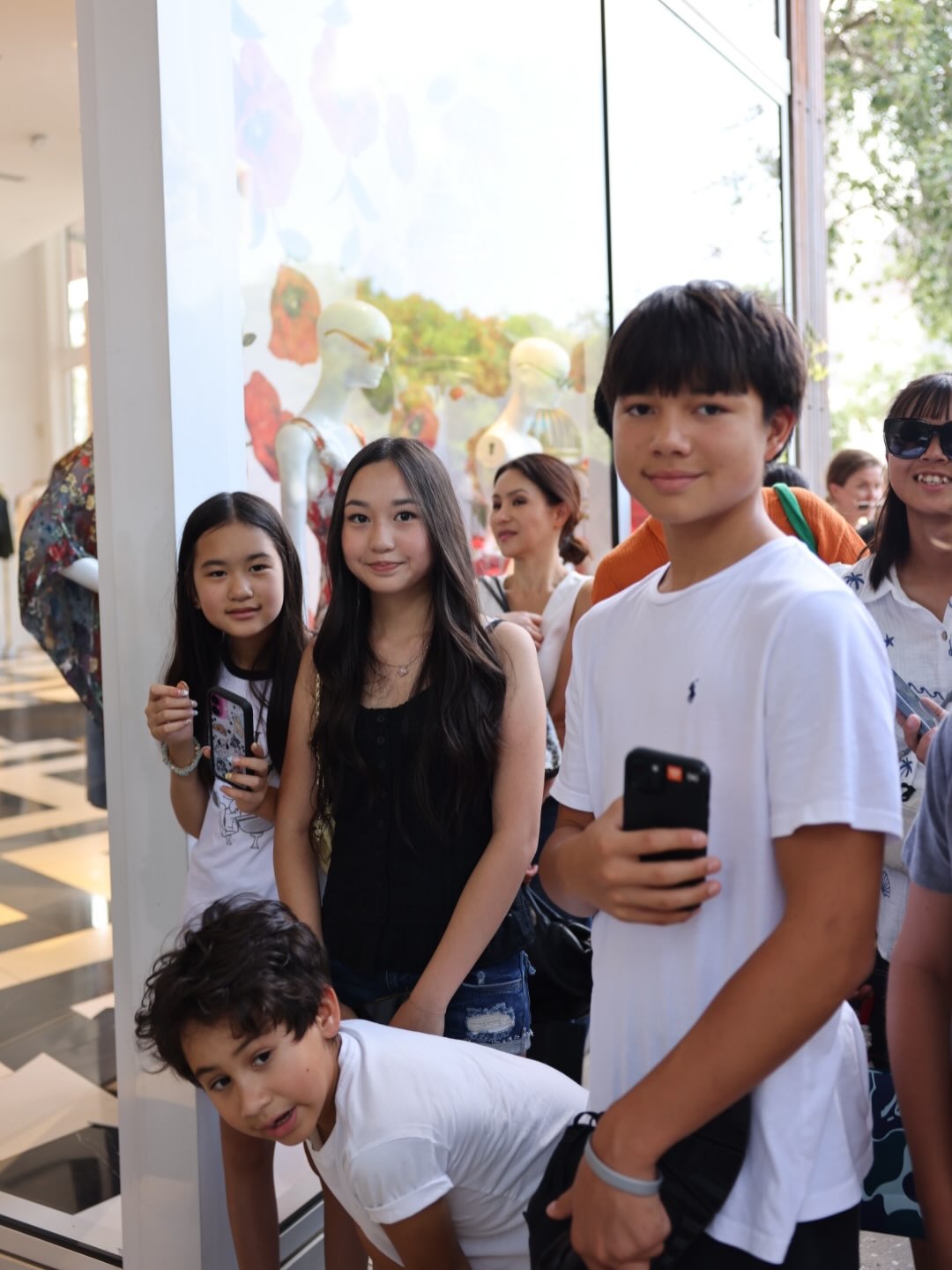 พลอย - ชิดจันทร์ ห่ง