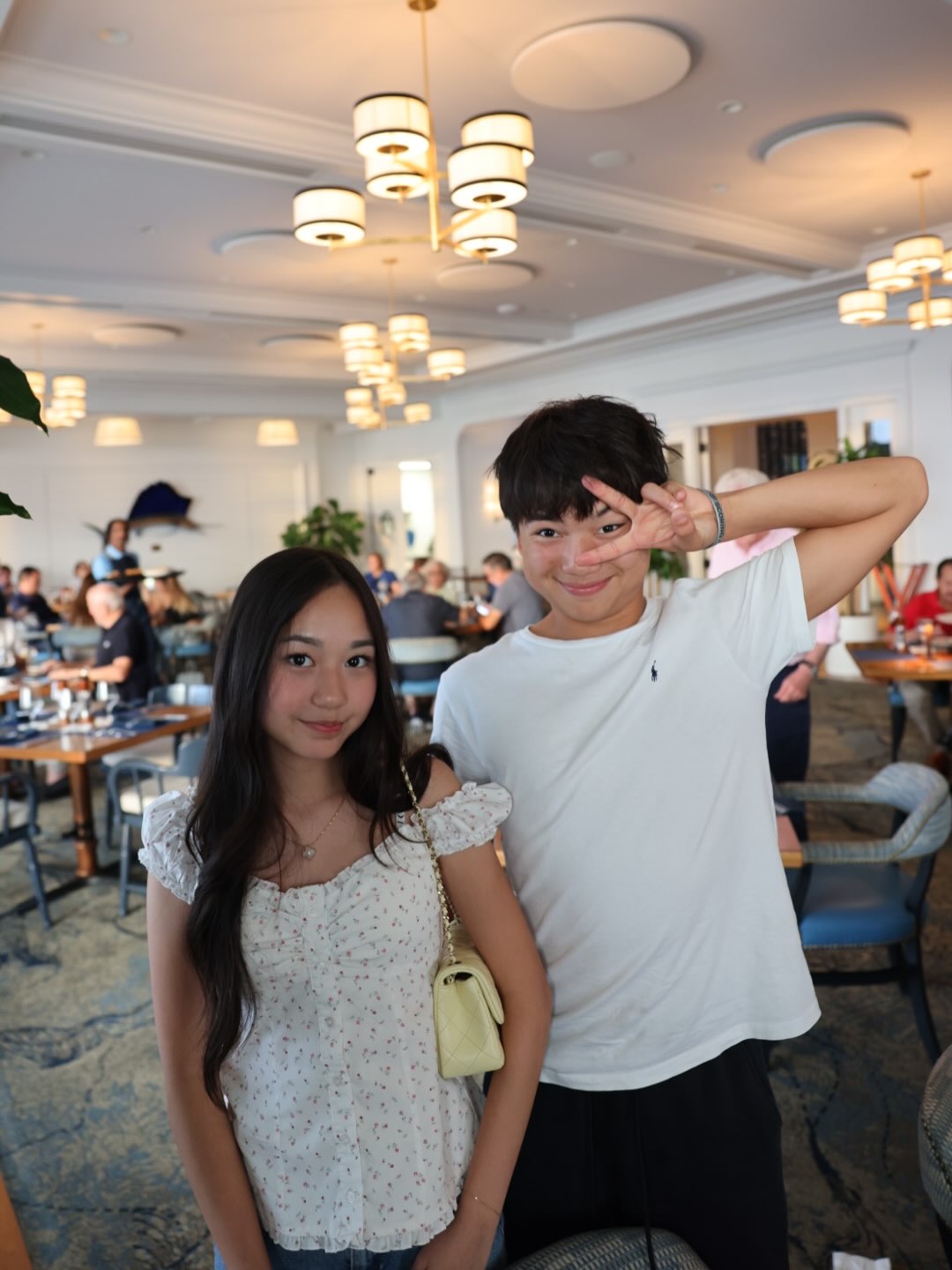 พลอย - ชิดจันทร์ ห่ง