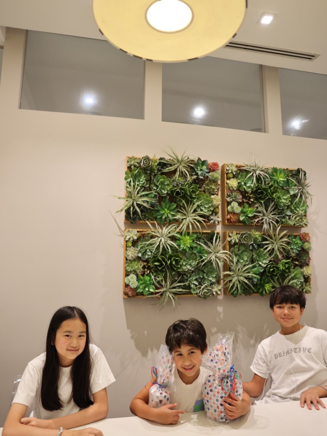พลอย - ชิดจันทร์ ห่ง