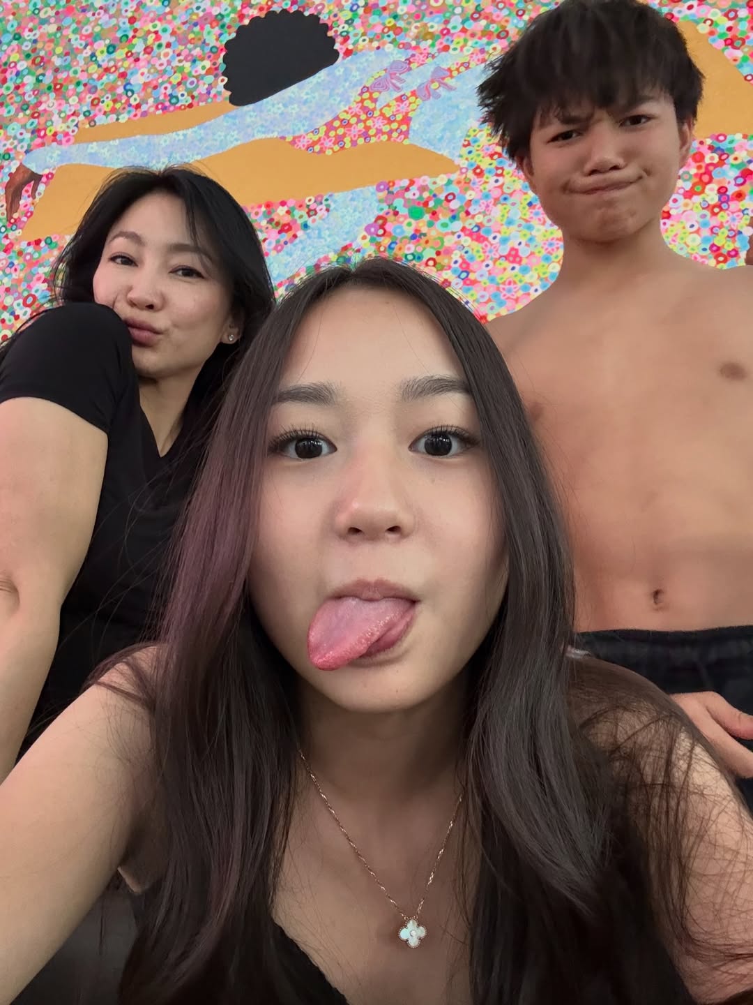 พลอย - ชิดจันทร์ ห่ง