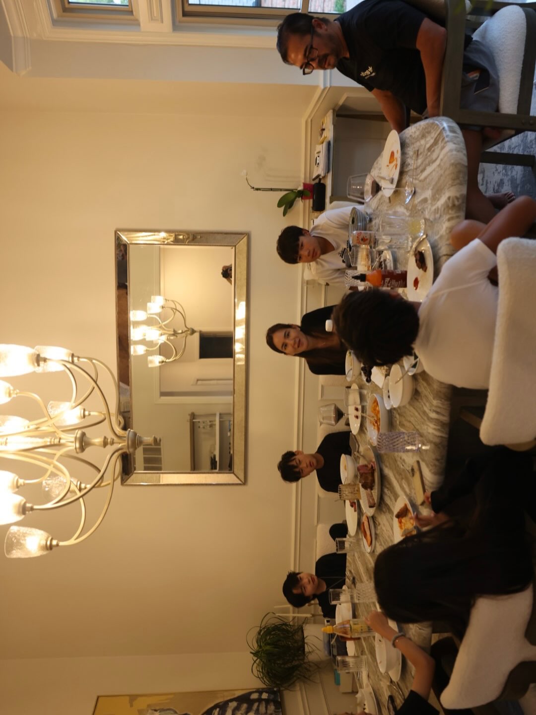 พลอย - ชิดจันทร์ ห่ง