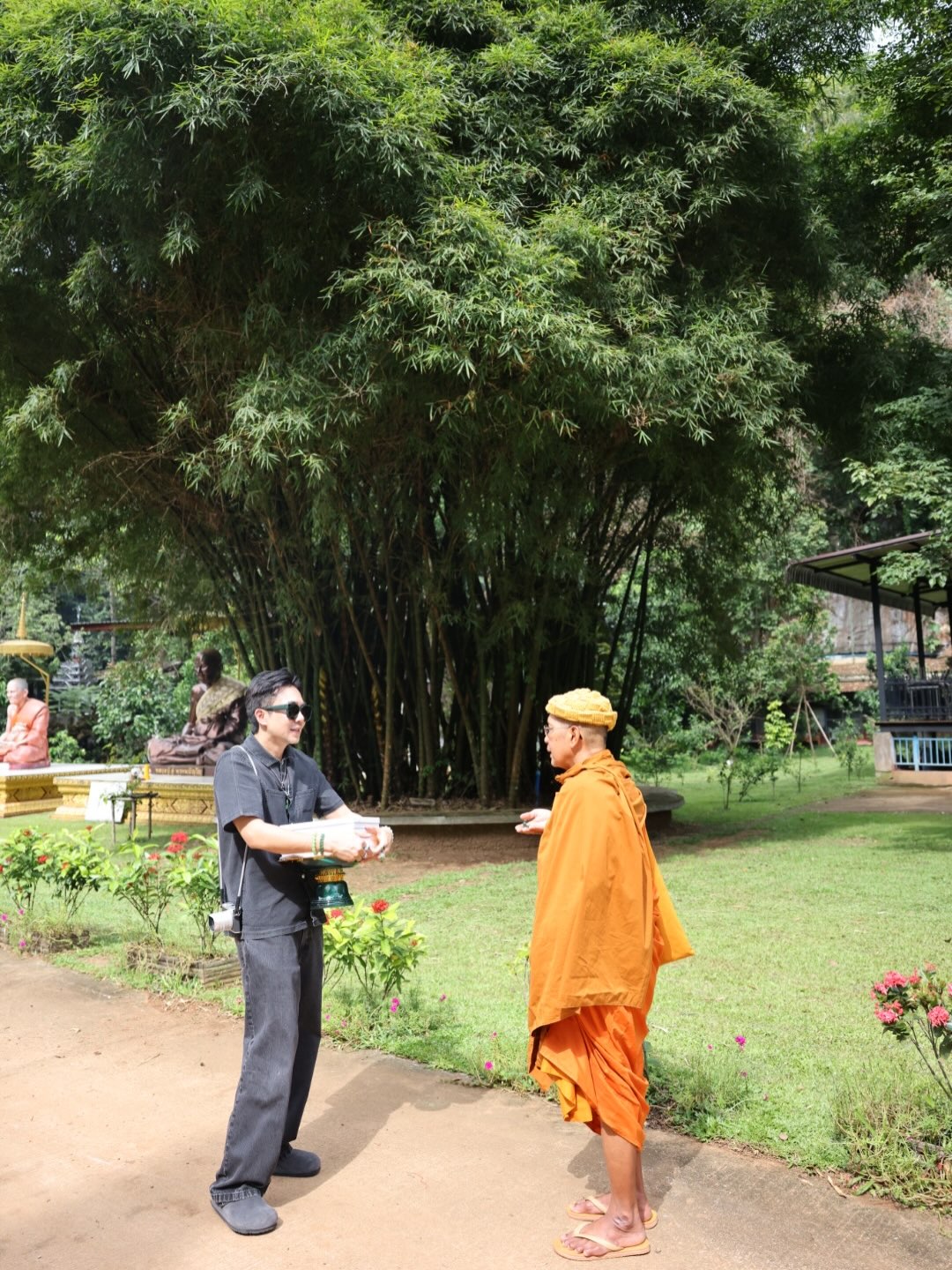 พลอย - ชิดจันทร์ ห่ง
