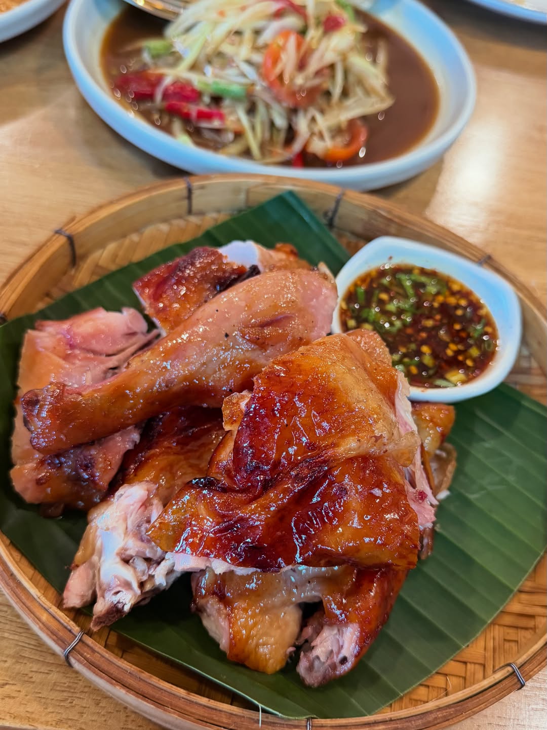 พลอย - ชิดจันทร์ ห่ง