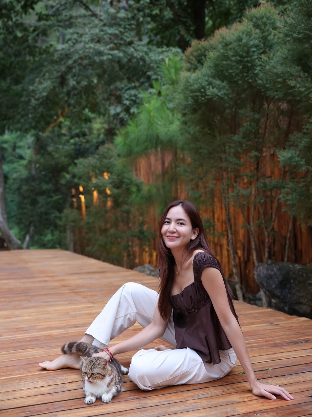 พลอย - ชิดจันทร์ ห่ง