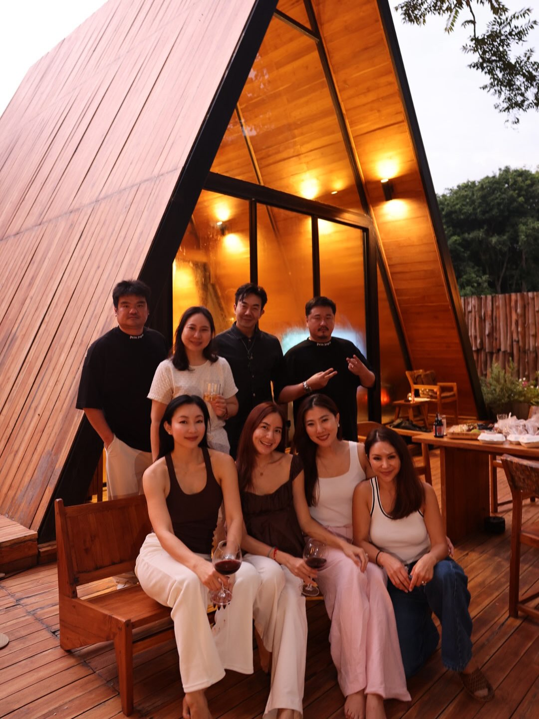 พลอย - ชิดจันทร์ ห่ง