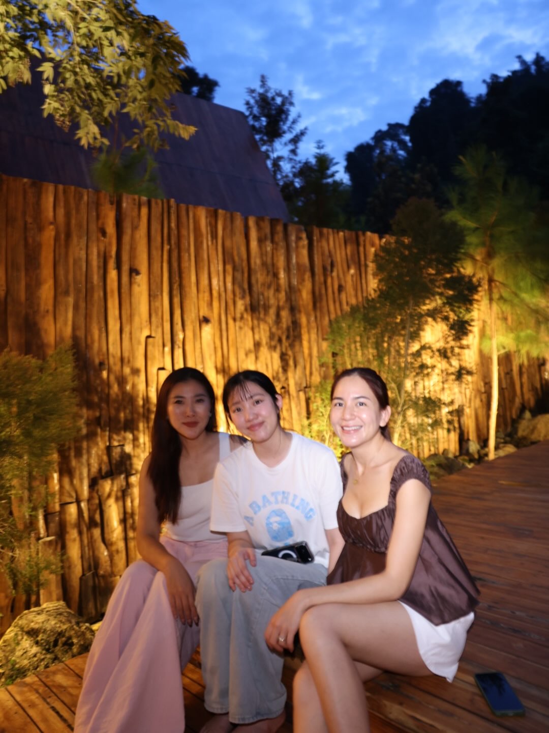 พลอย - ชิดจันทร์ ห่ง