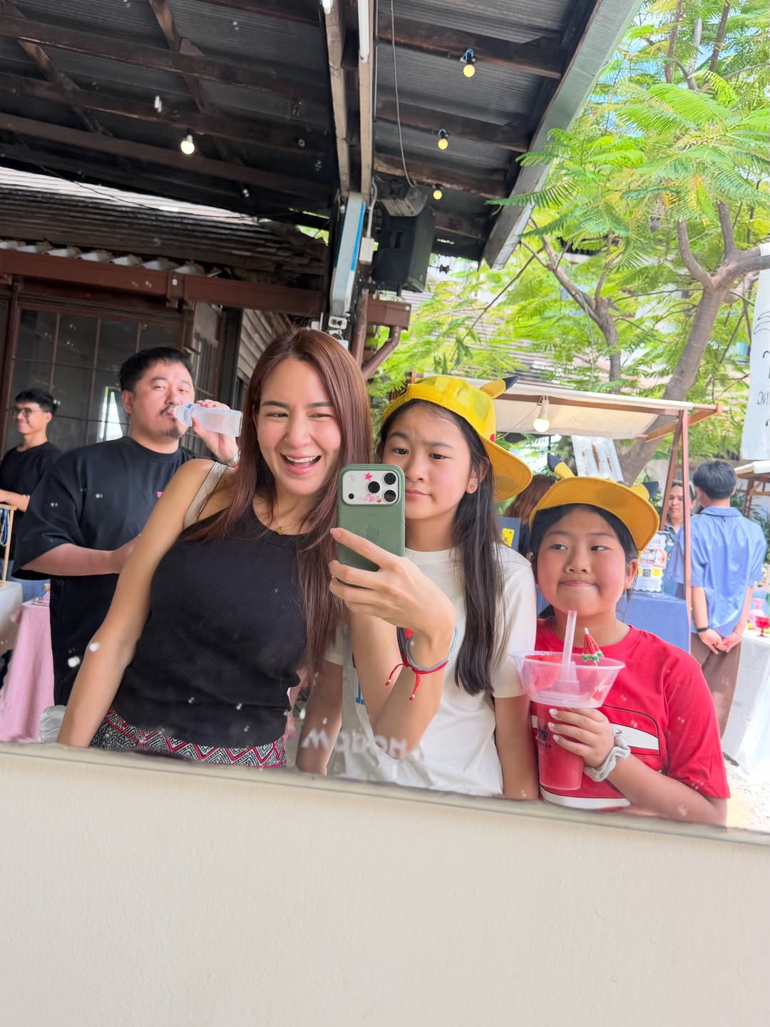 พลอย - ชิดจันทร์ ห่ง