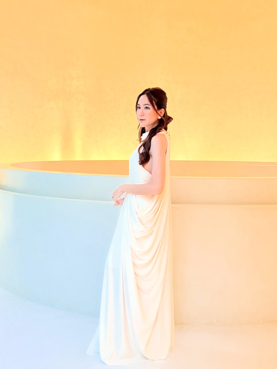 พลอย - ชิดจันทร์ ห่ง