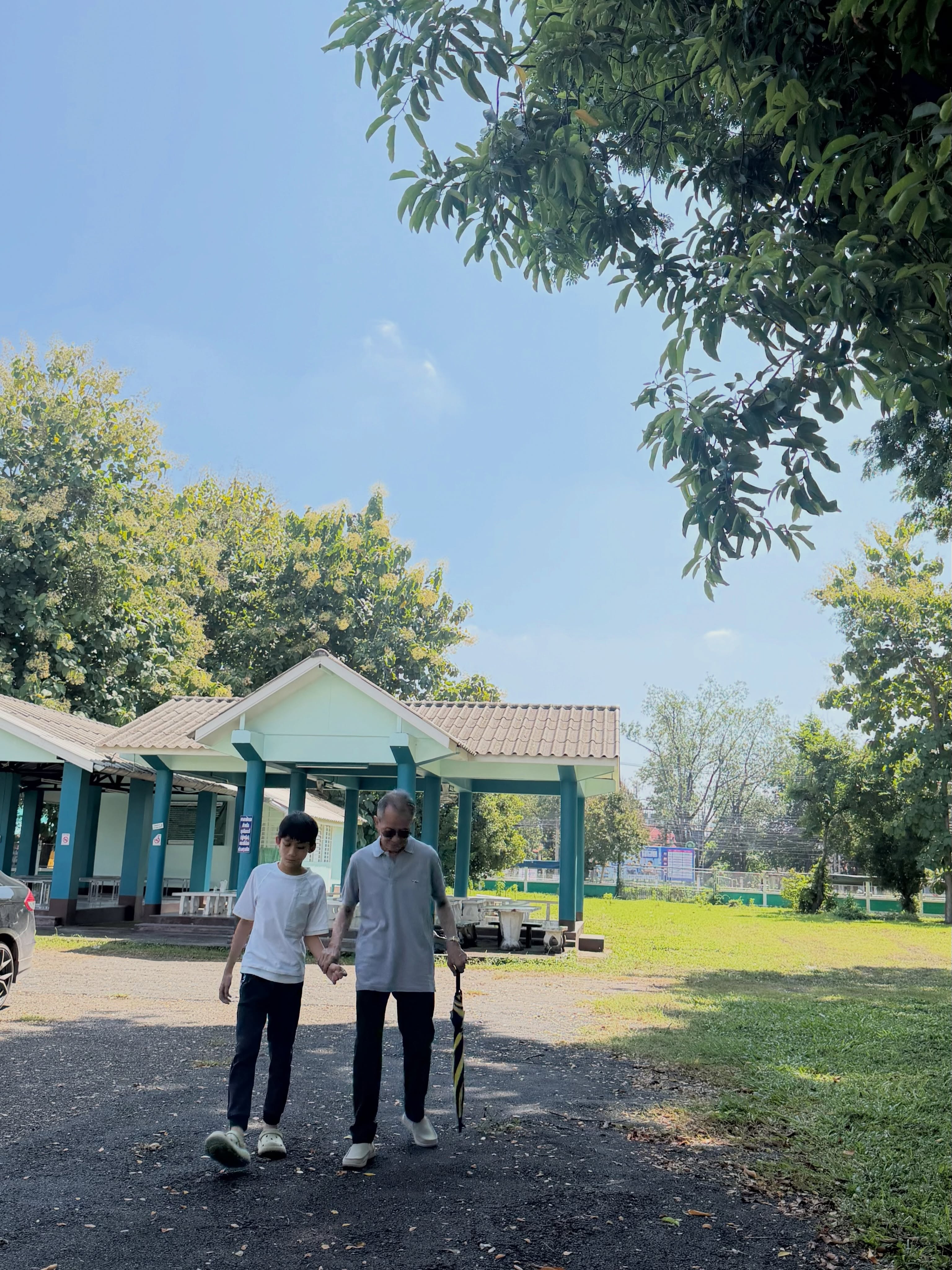 พลอย - ชิดจันทร์ ห่ง