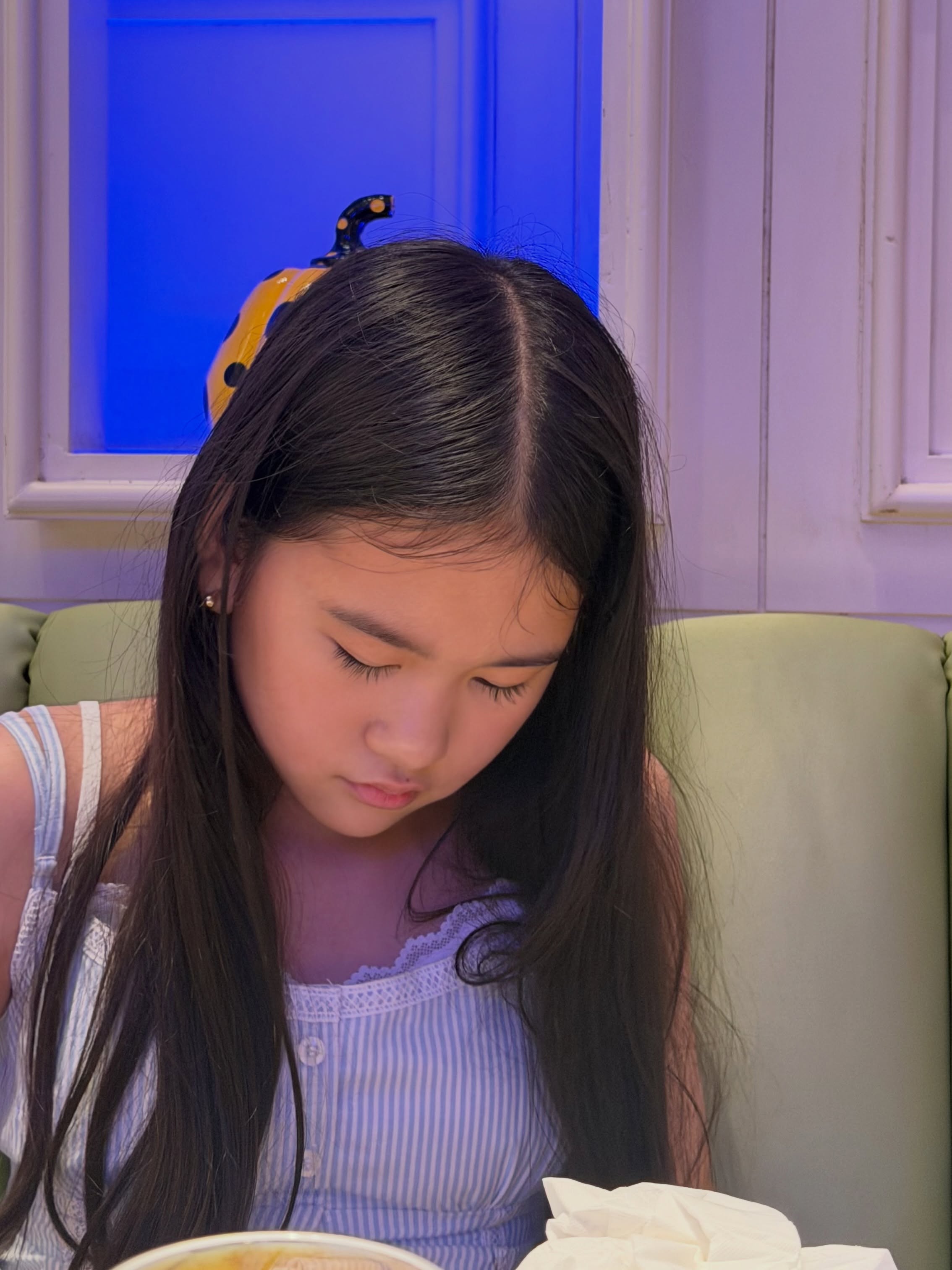พลอย - ชิดจันทร์ ห่ง