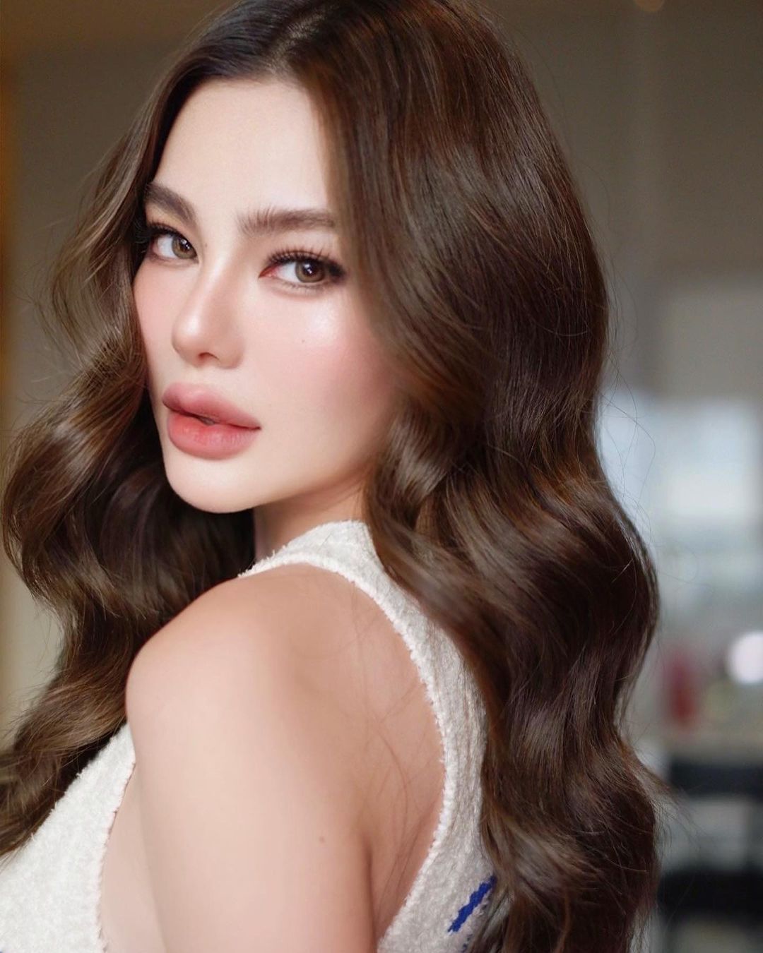 ดิว - อริสรา ทองบริสุทธิ์