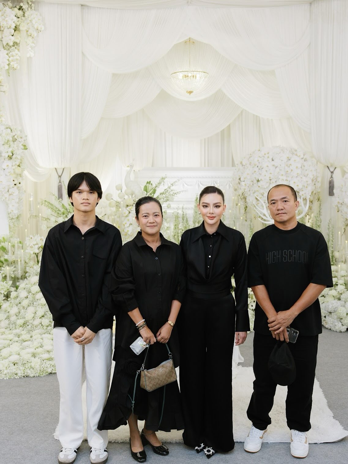 ดิว - อริสรา ทองบริสุทธิ์