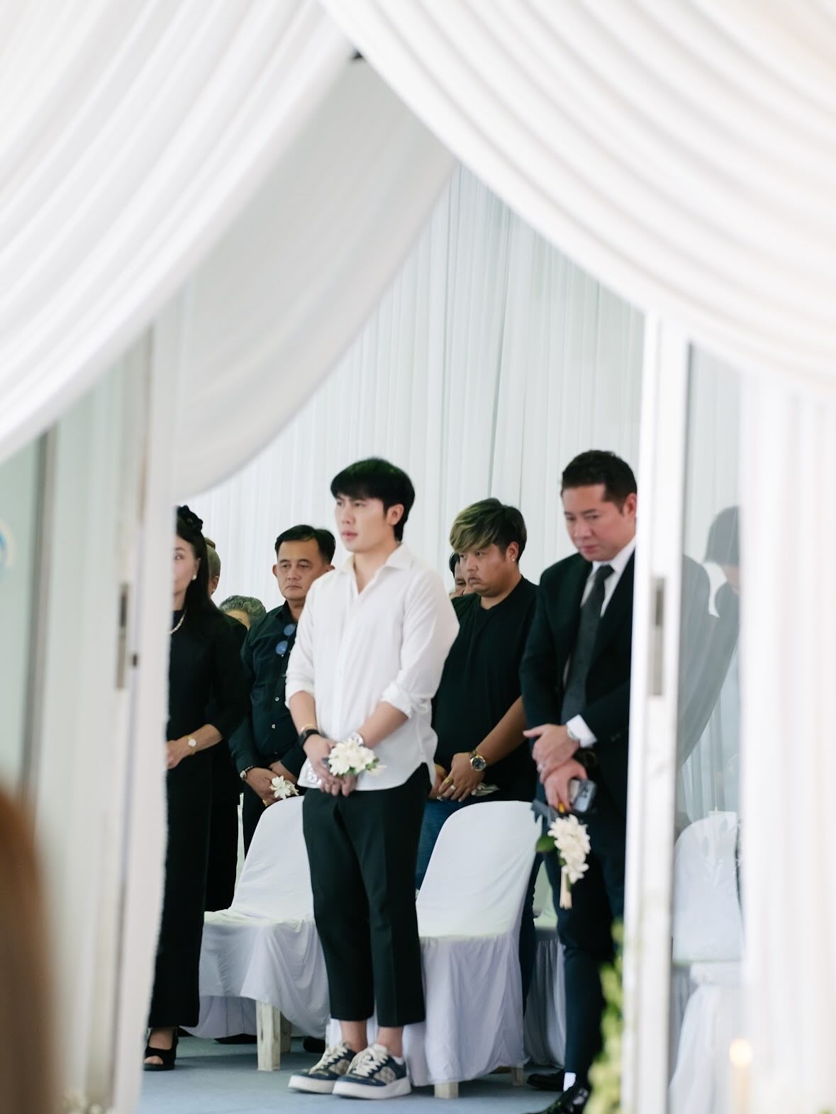 ดิว - อริสรา ทองบริสุทธิ์