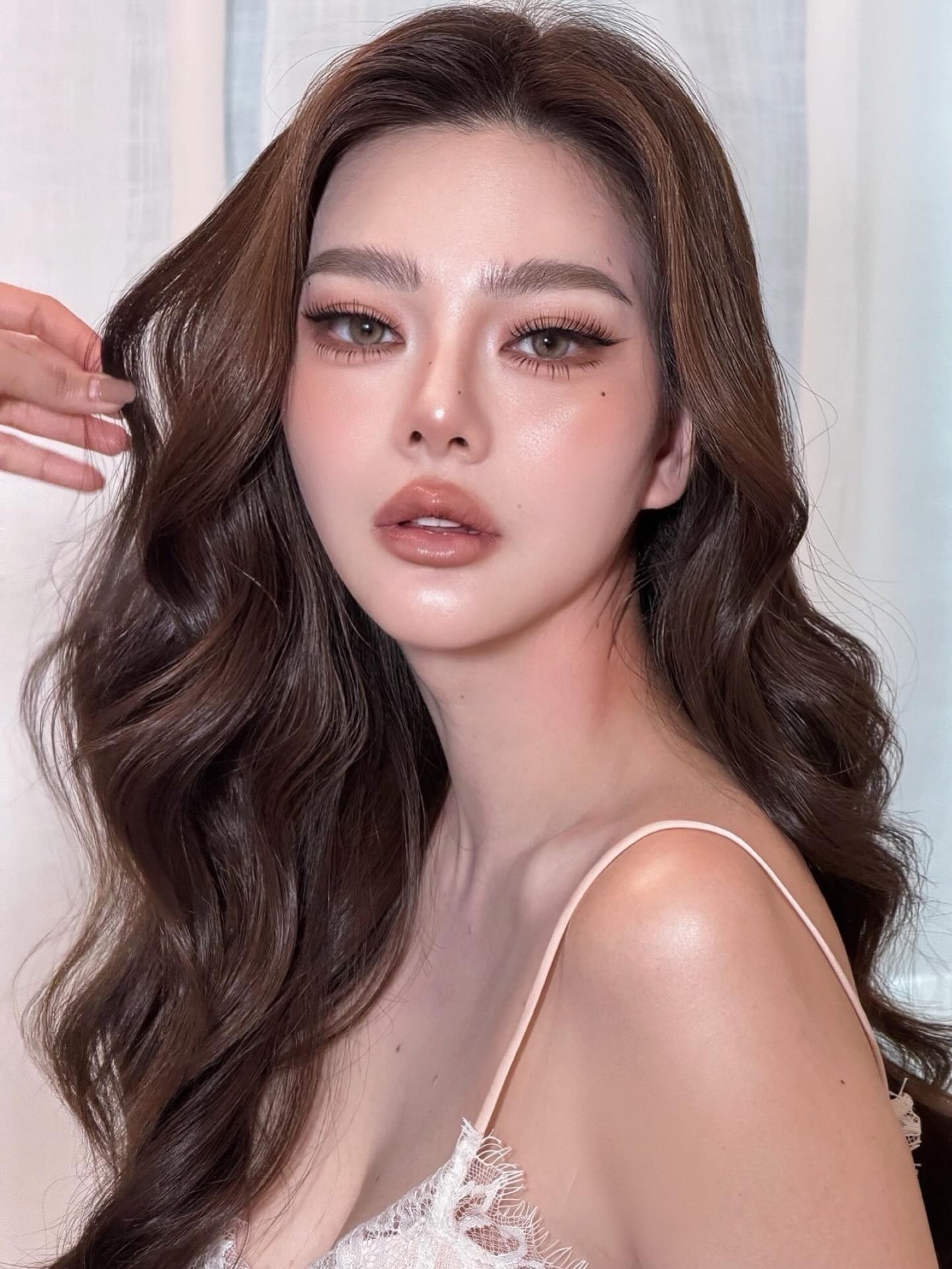 ดิว - อริสรา ทองบริสุทธิ์