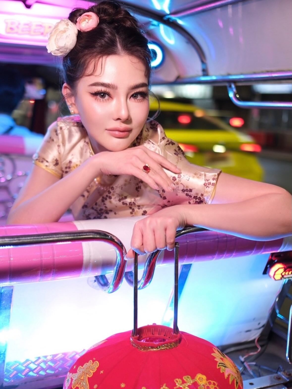 ดิว - อริสรา ทองบริสุทธิ์